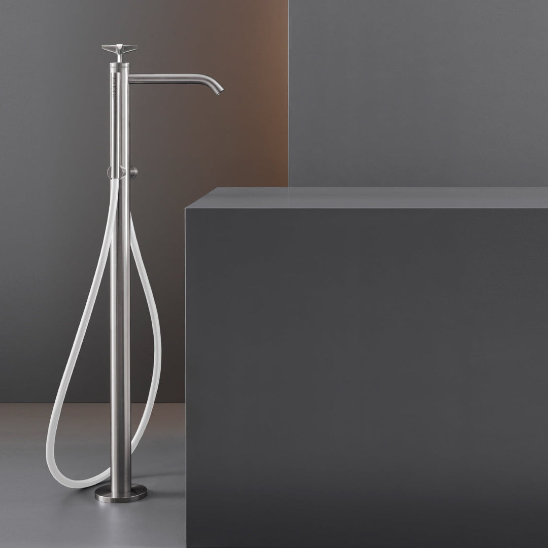 Cross Free-standing progressive mixer for bathtub H. 870 mm with cylindrical hand shower Ø 18 mm