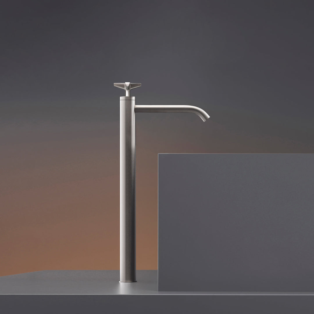 Cross Deck mounted progressive mixer for countertop basin H. 535 mm