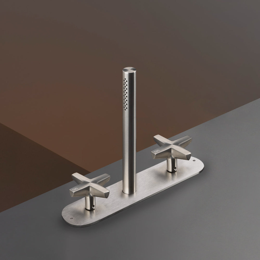 Cross Rim mounted set of 2 progressive mixers with retractable cylindrical hand shower Ø 18 mm