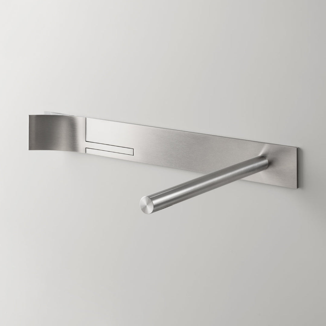 Wall Mounting Sink Mixer Wall mounted mixer with spout L. 230 mm and 2 way diverter. To combine with deck mounted pull-out hand shower FRE280