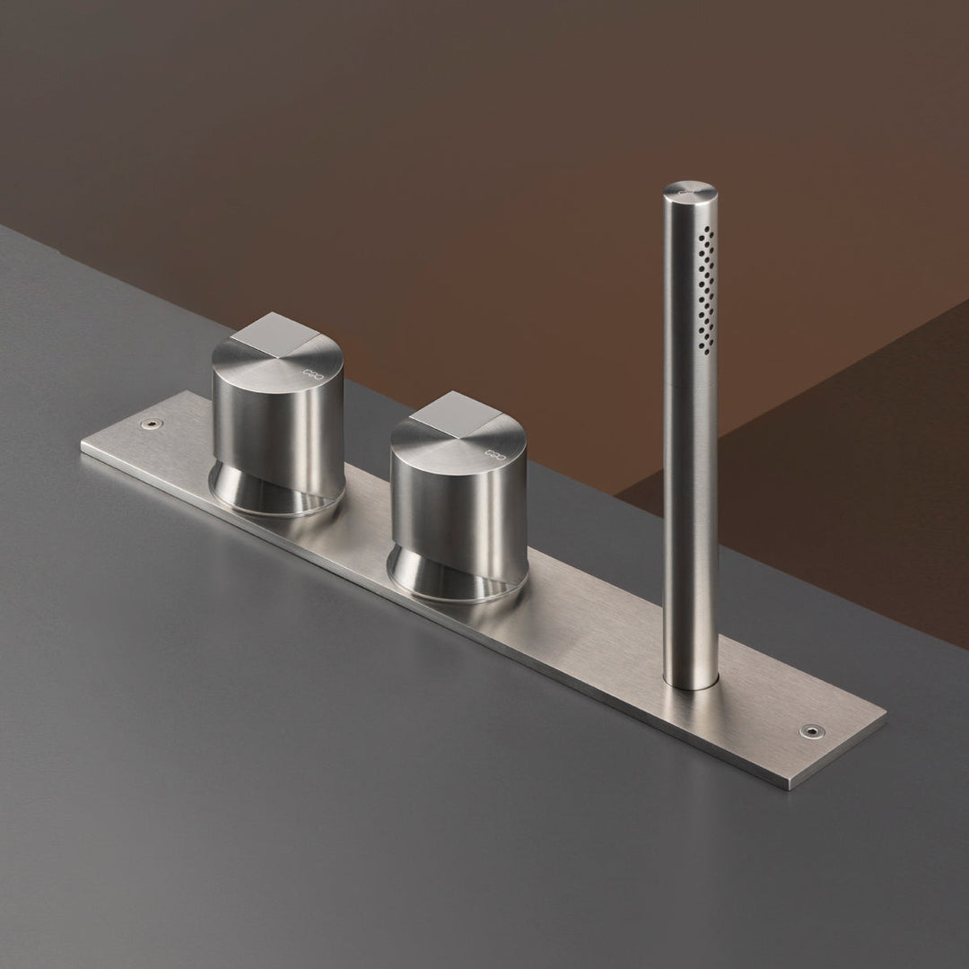 Duet Rim mounted set of 2 mixers with cylindrical hand shower Ø 18 mm