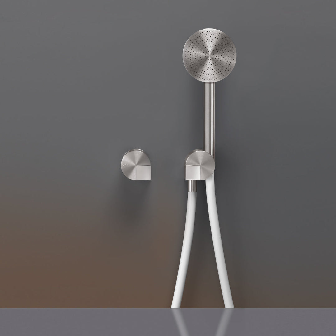 Duet Wall mounted mixer set for bathtub/shower with round hand shower Ø 80 mm