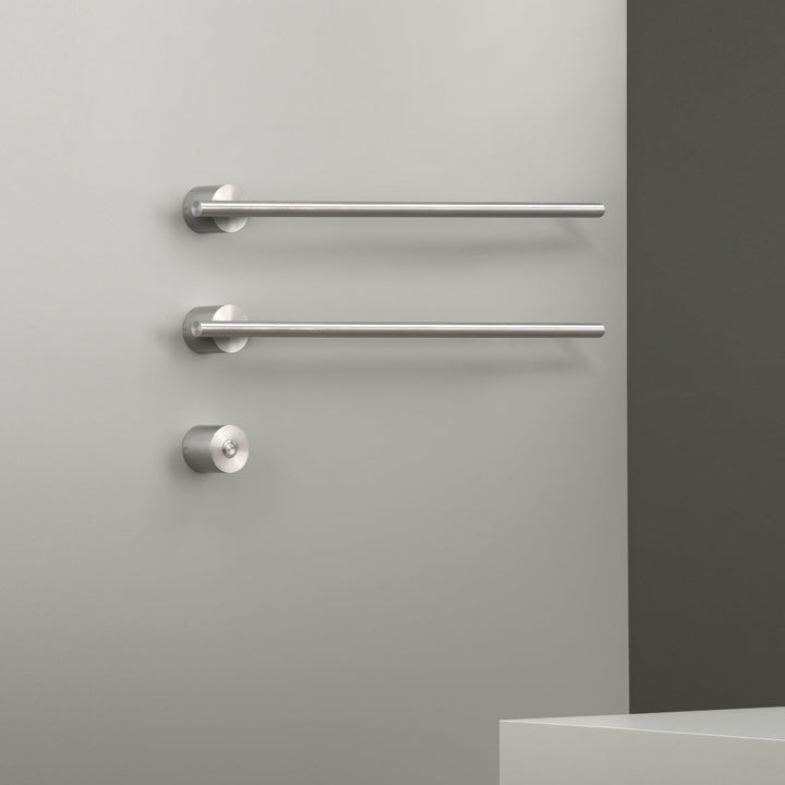 Equilibrio Electric towel warmer L. 580 mm, power button included