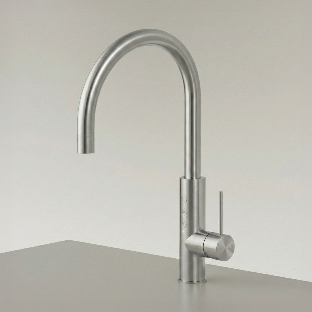 Single Hole Taps For Filtered Water Single hole tap for filtered still, chilled still/sparkling water, and mixer with swiveling spout H. 415 mm. To be connected to the water microfiltration system WTC03