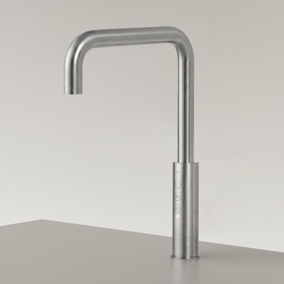Single Hole Taps For Filtered And Boiling Water Single hole tap for filtered still/chilled sparkling and boiling water, with swiveling spout H. 328 mm. To be connected to the water microfiltration system WTC02