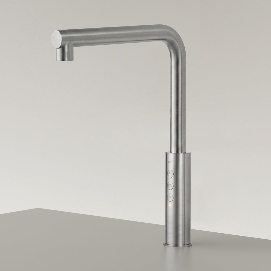 Single Hole Taps For Filtered And Boiling Water Single hole tap for filtered still/chilled sparkling and boiling water, with swiveling spout H. 295 mm. To be connected to the water microfiltration system WTC02