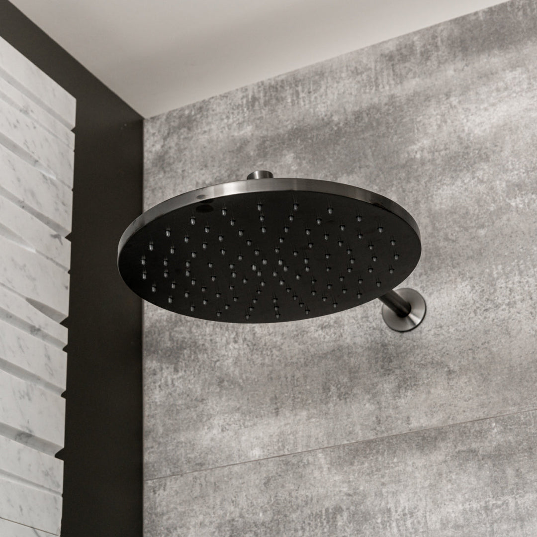Shower Heads Round adjustable shower head with transparent silicone nozzles