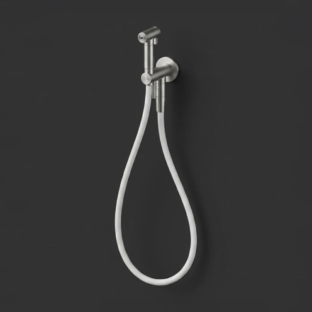 Jet Cleaners Water jet toilet cleaner with shut-off hand shower complete with pressure limiter, wall bracket and water connection