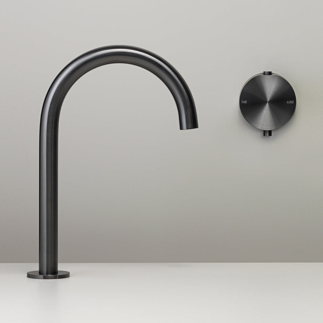 Giotto Plus Wall mounted Double Movement mixer