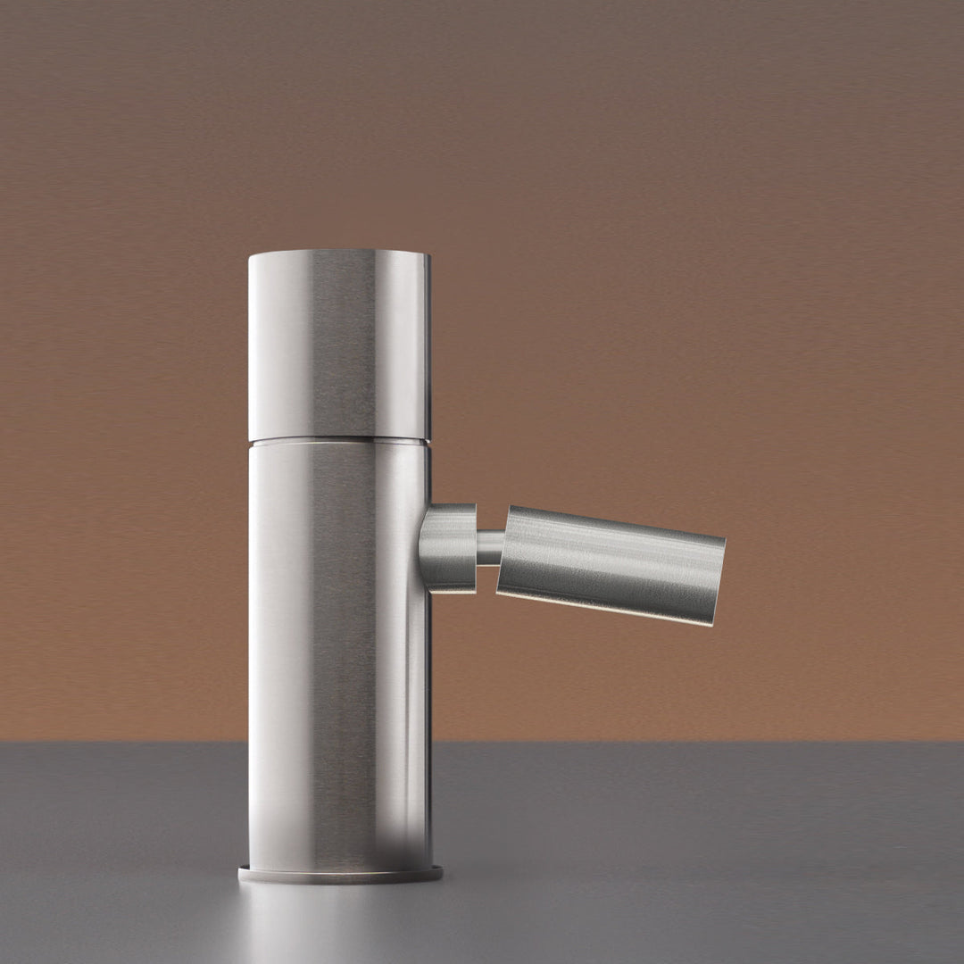 Giotto Plus Deck mounted mixer H. 135 mm with adjustable spout