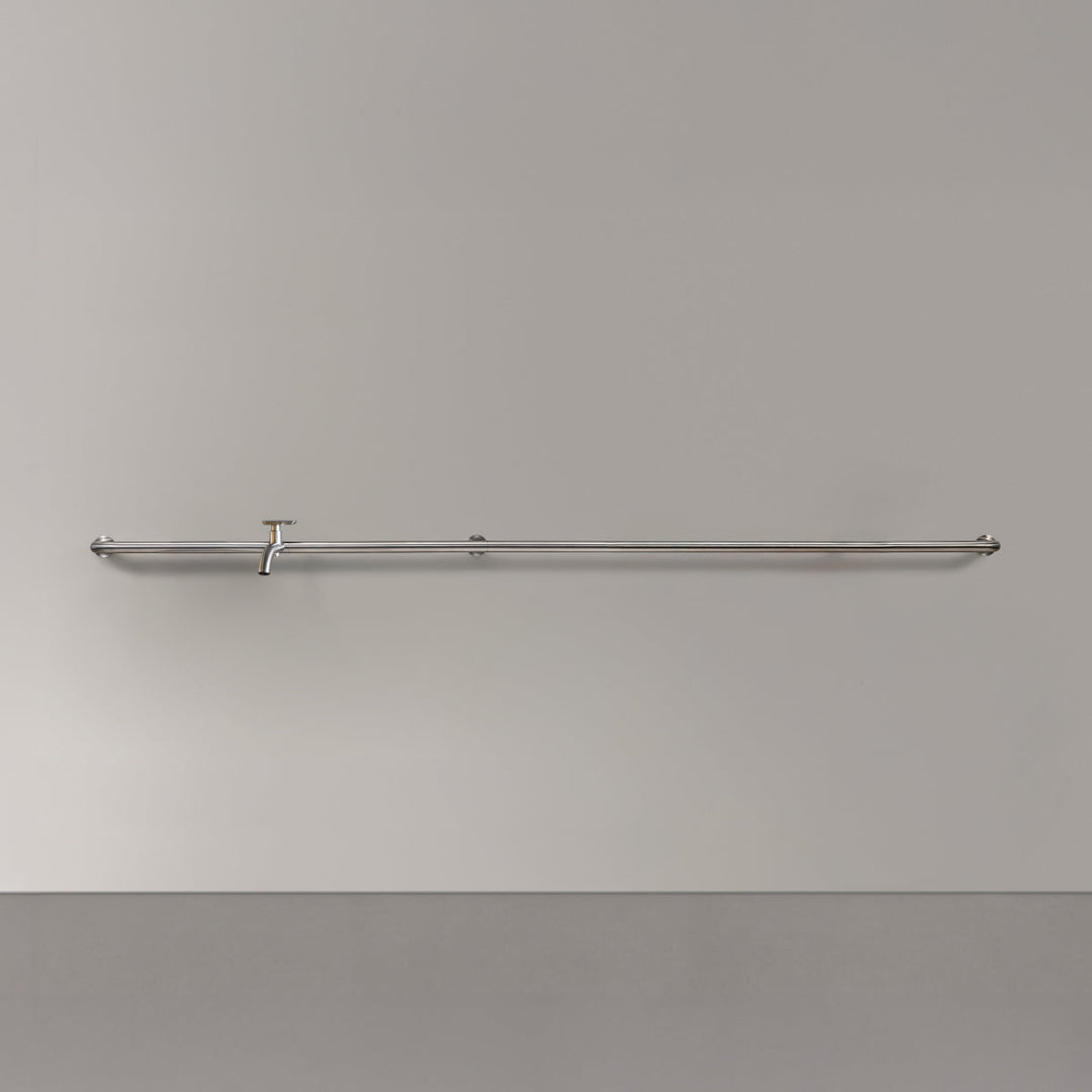 Hook Wall mounted tubular tap system (L. 2540 mm), in AISI 316L stainless steel for outdoor use, with 2-way diverter complete with spout and garden hose connection