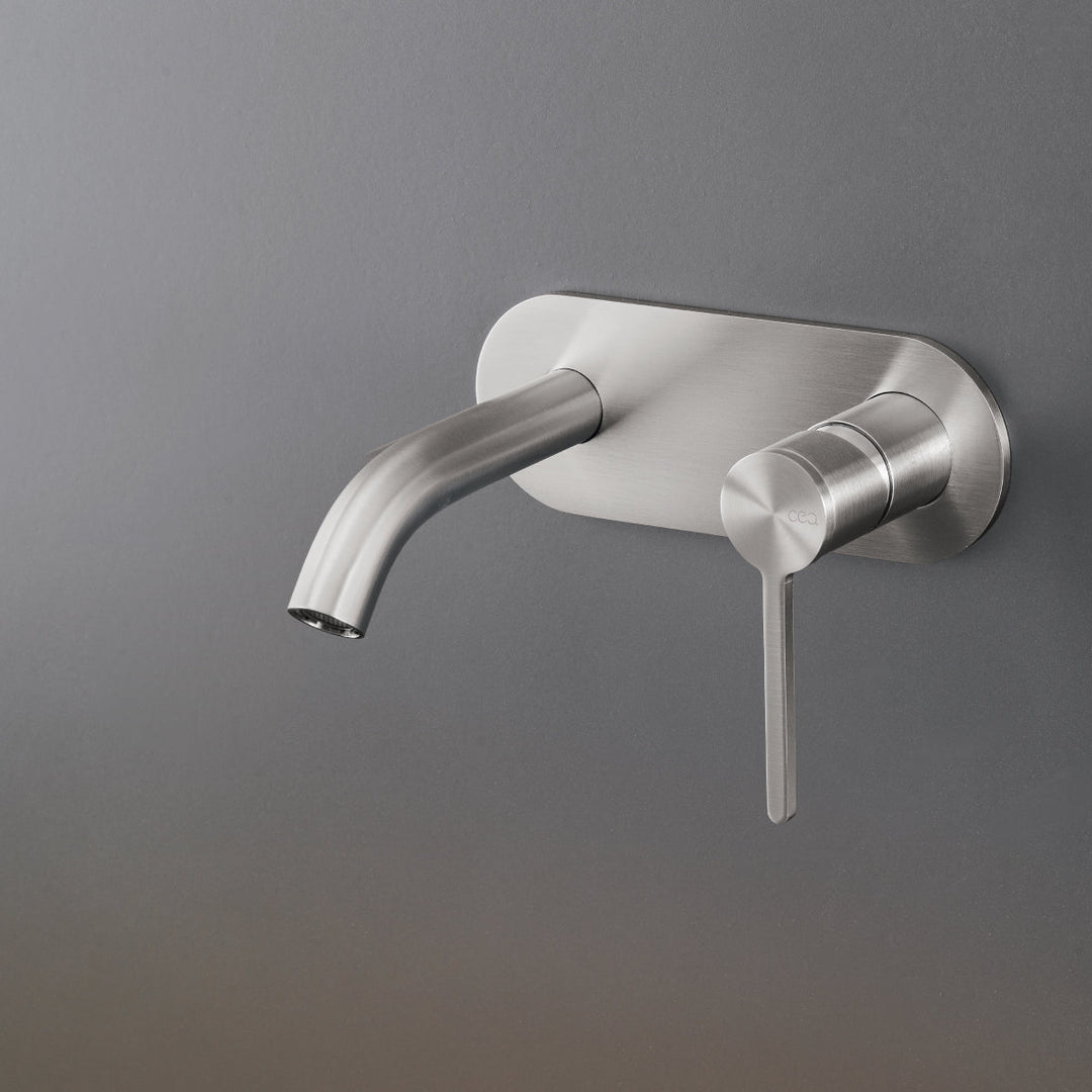 Innovo Wall mounted mixer with spout L. max. 125 mm