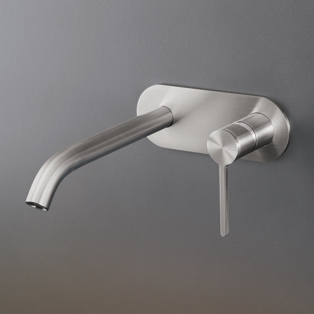 Innovo Wall mounted mixer with spout L. max. 215 mm