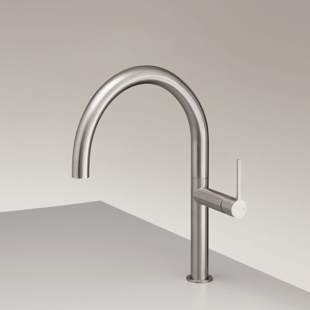 Single Hole Mixers Deck mounted mixer with swivelling spout