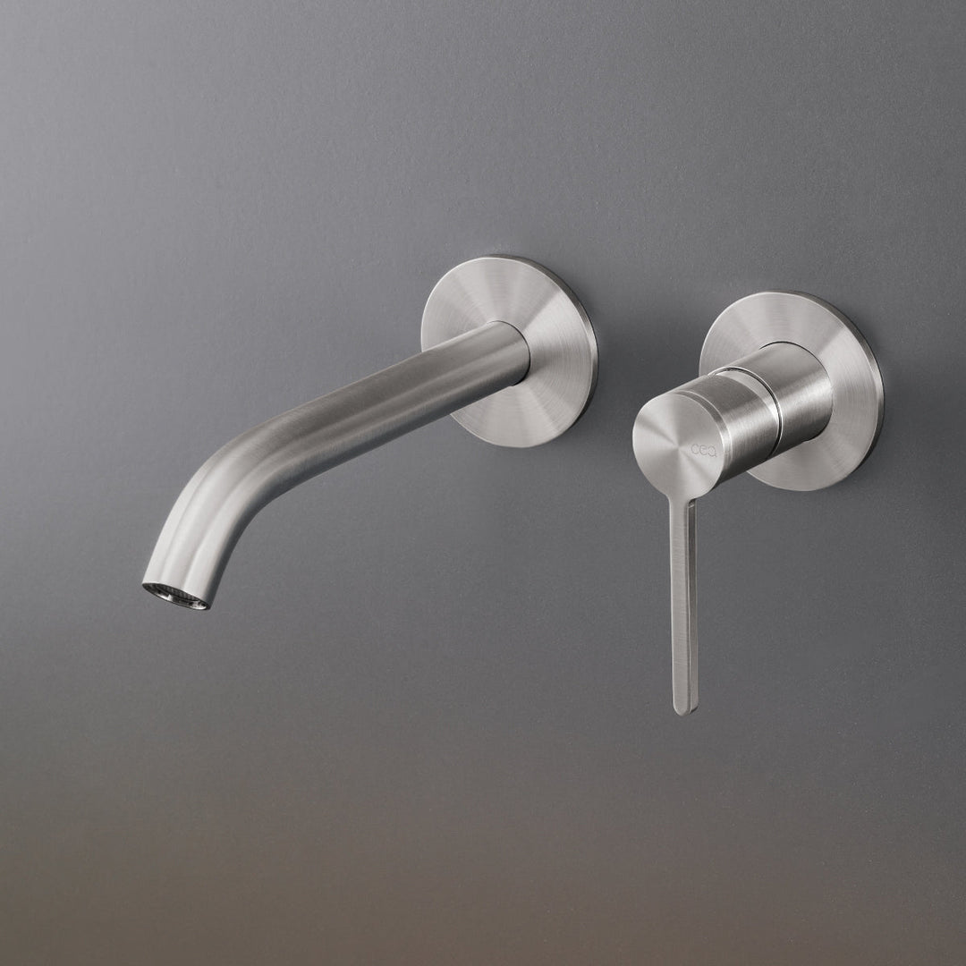 Innovo Wall mounted mixer with spout L. max. 185 mm