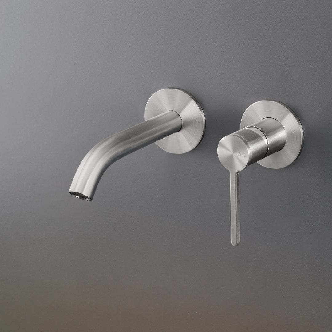 Innovo Wall mounted mixer with spout L. max. 155 mm
