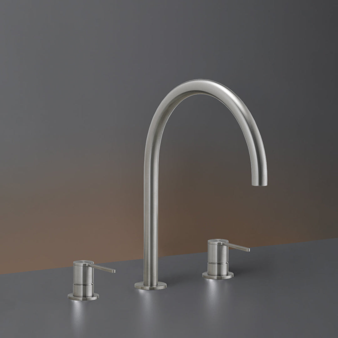 Innovo Three-hole mixer with swivelling spout H. 300 mm