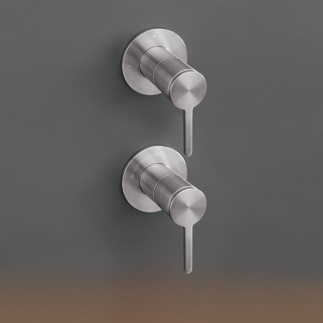 Innovo Thermostatic shower mixer set with Acqua Stop System and 2/3 way diverter