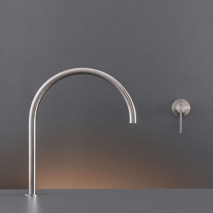 Innovo Wall mounted single handle mixer