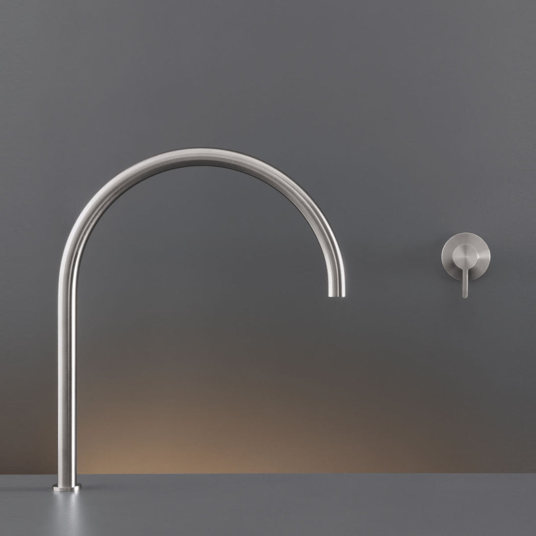 Innovo Wall mounted single handle mixer