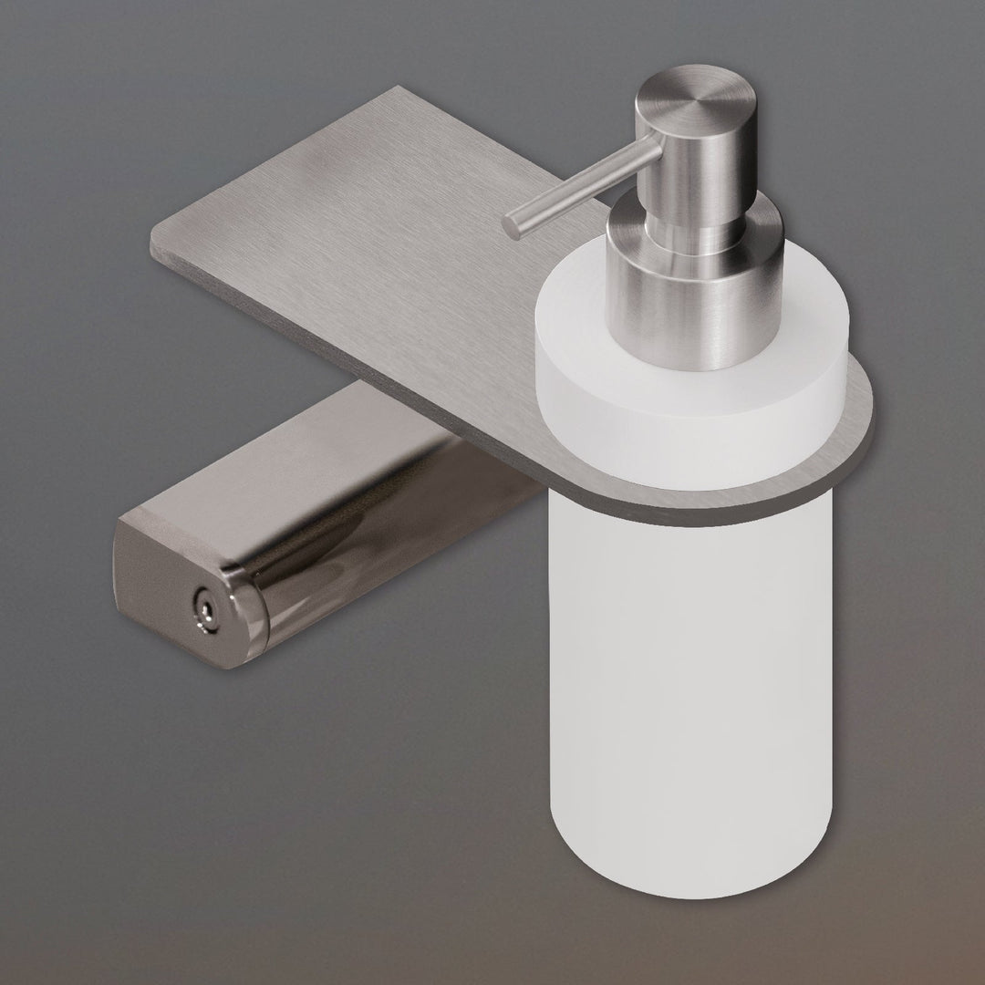 Lutezia Shelf with Delrin® dispenser, installation on the left