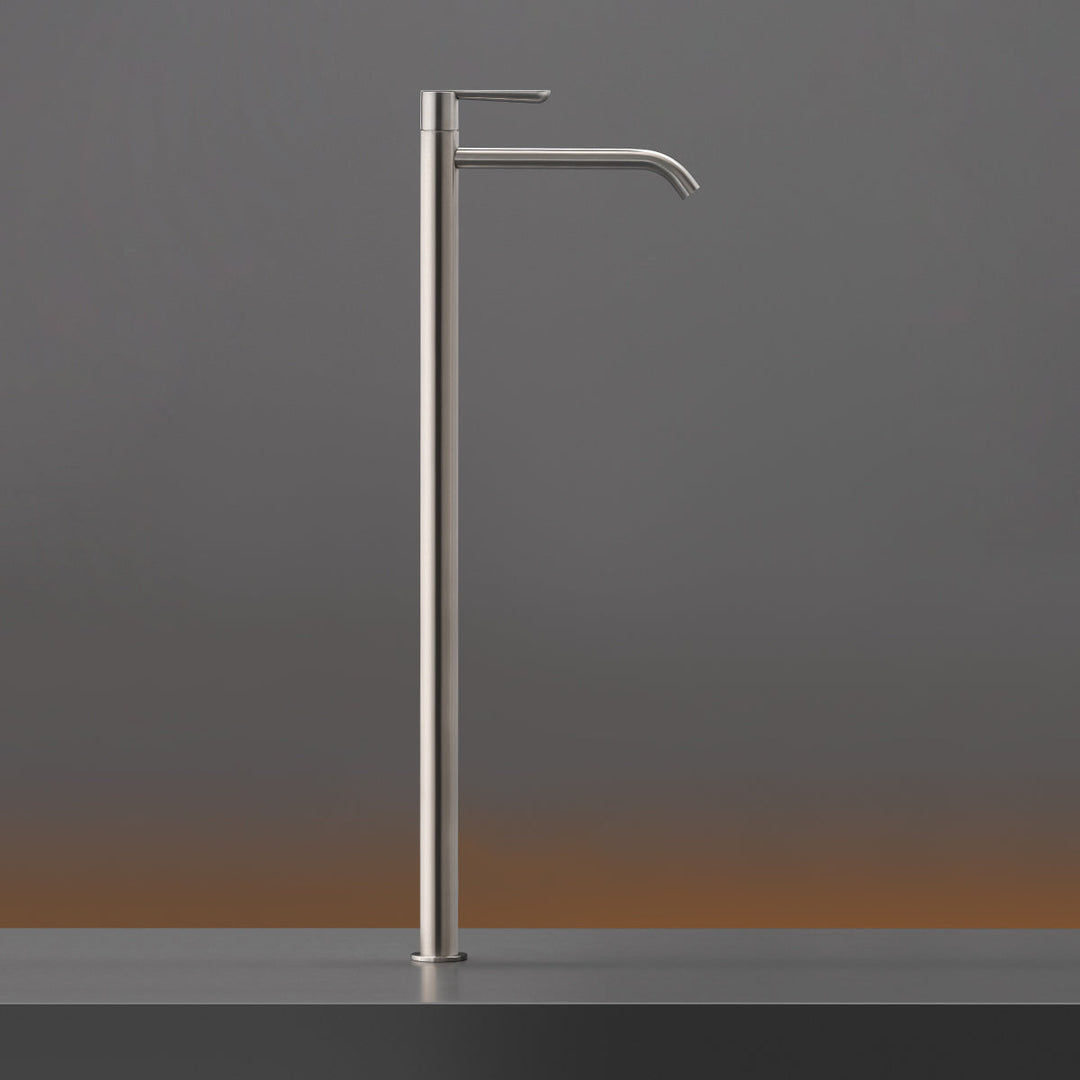 Lutezia Plus Deck mounted mixer for countertop basin H. 675 mm