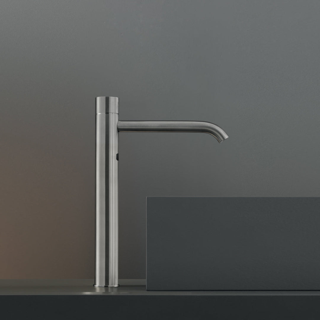 Infrared Taps And Sensors Deck mounted mixer for countertop basin, H. 315 mm, with IP67 waterproof infrared presence sensor and temperature regulation