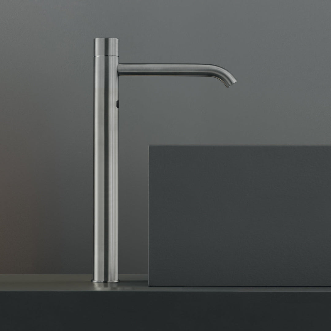 Infrared Taps And Sensors Deck mounted mixer for countertop basin, H. 355 mm, with IP67 waterproof infrared presence sensor and temperature regulation