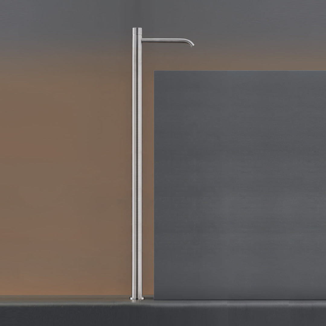 Infrared Taps And Sensors Free-standing mixer for washbasin, H. 1105 mm, with IP67 waterproof infrared presence sensor and temperature regulation