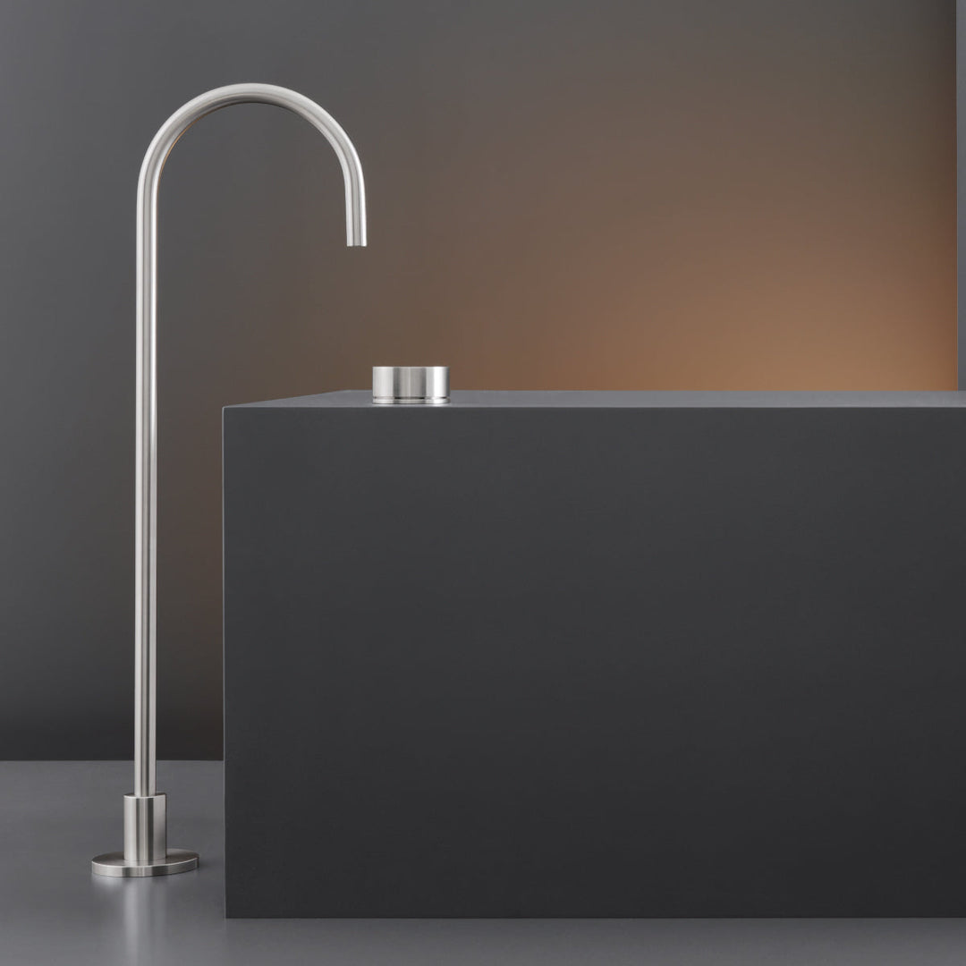 Milo360 Deck mounted single handle mixer