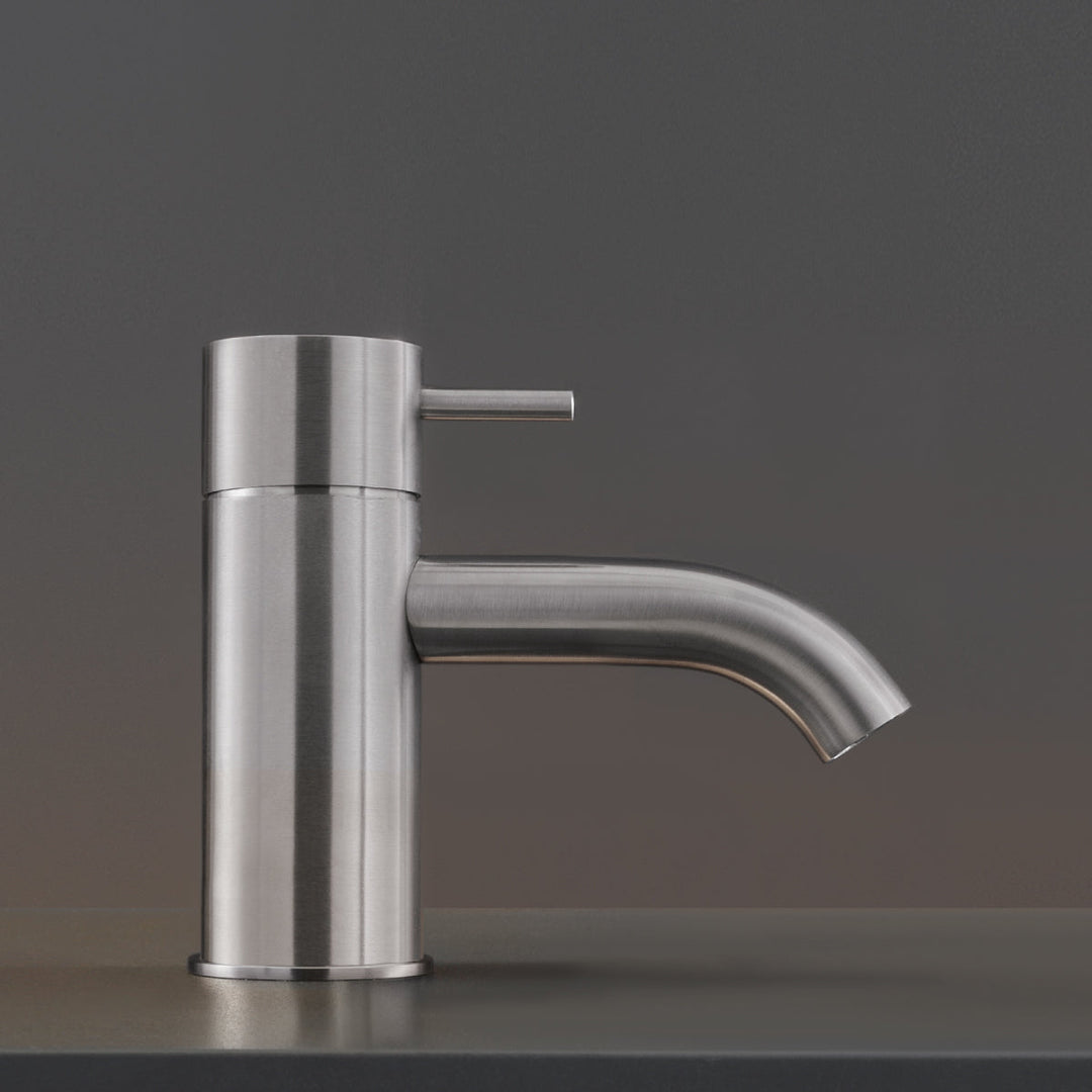 Milo360 Pillar tap for hot or cold water connection H. 115 mm