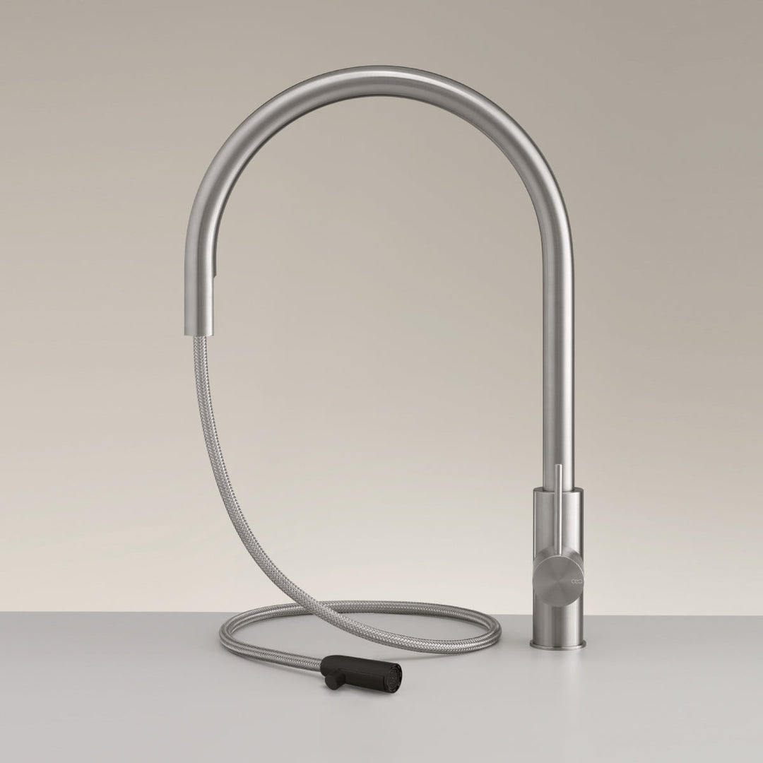 Single Hole Mixers With Pull Out Hand Shower Deck mounted mixer with swivelling spout and pull-out hand shower
