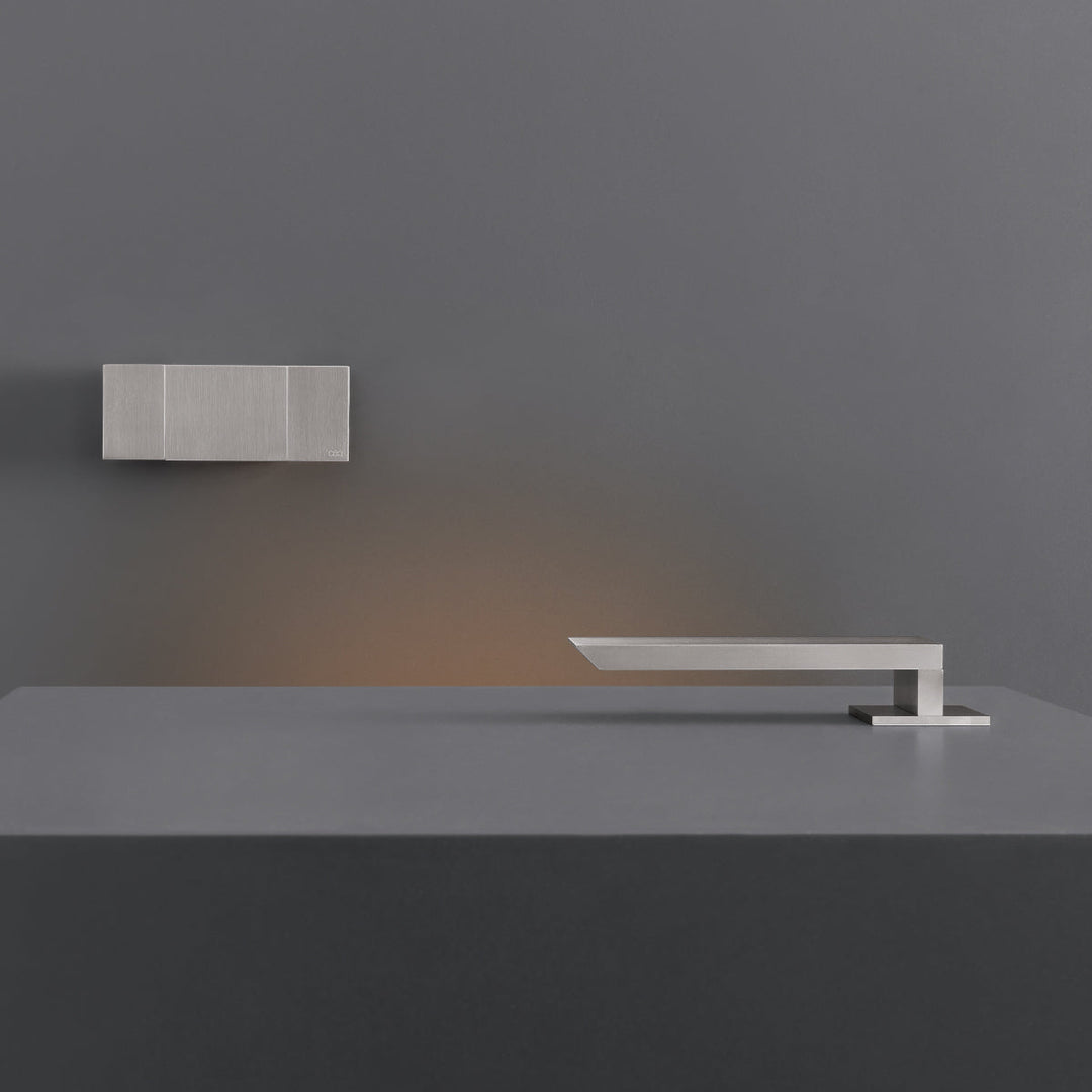 Neutra Wall Mixer NEU04 Taps CEA Design