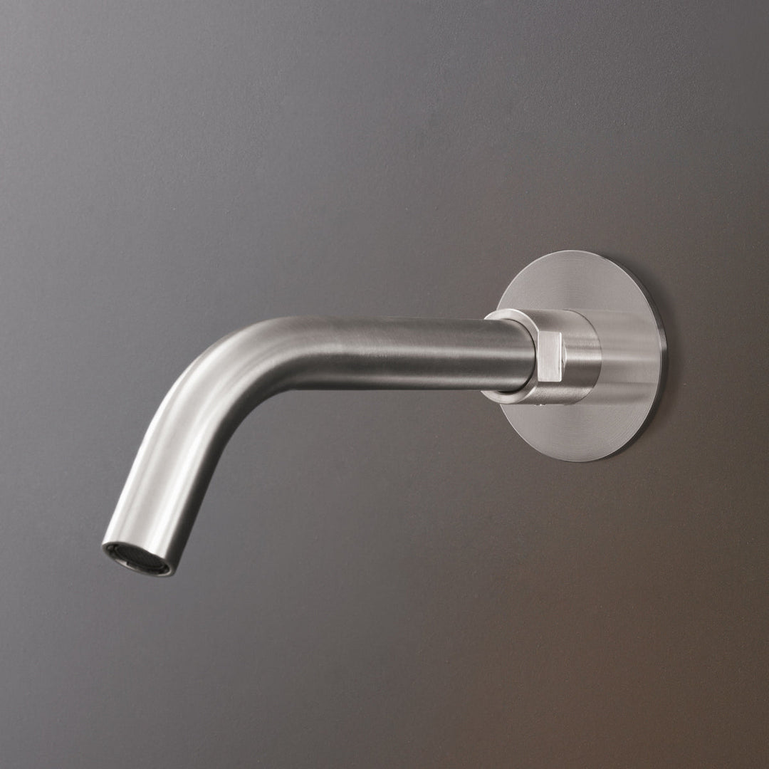 Neutra Wall Spout NEU21 Taps CEA Design