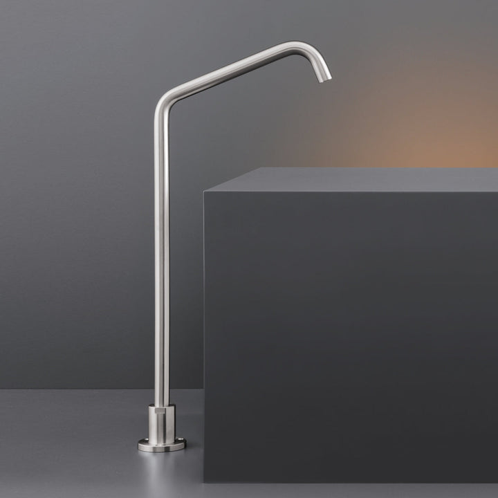 Neutra Free-standing spout for bathtub H. 720 mm