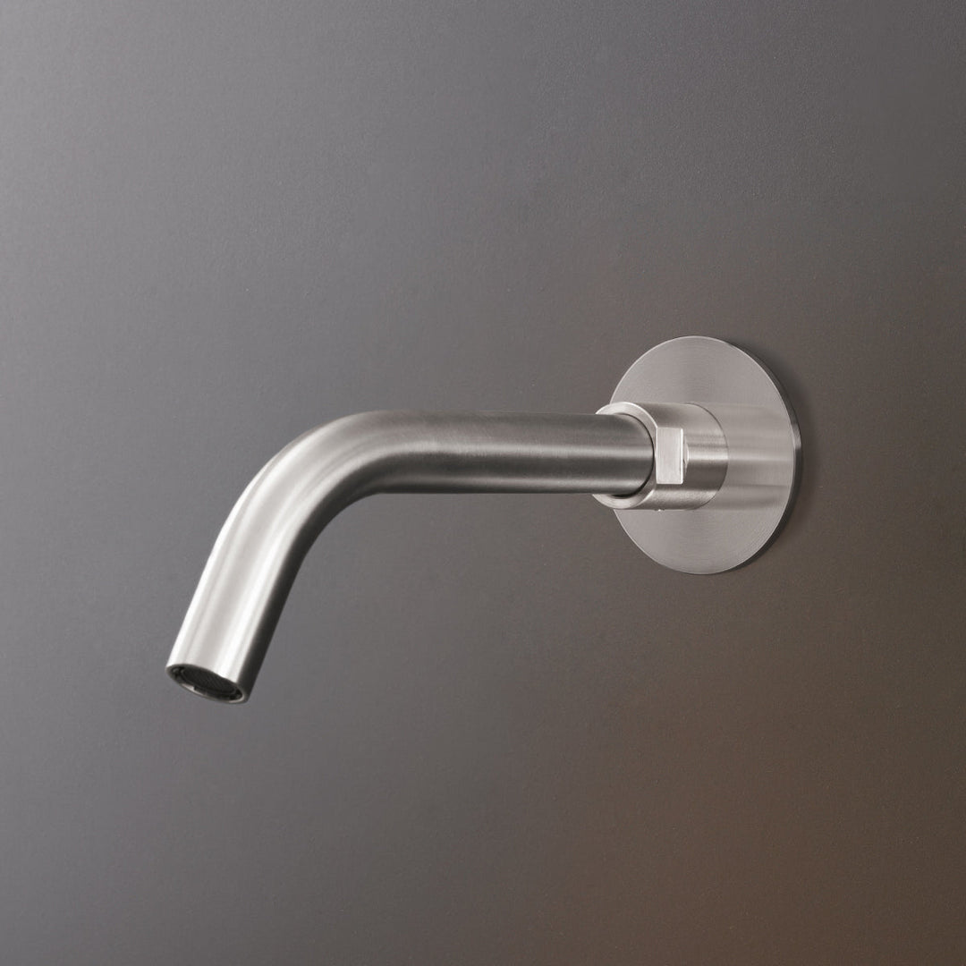 Neutra Wall Spout NEU67 Taps CEA Design