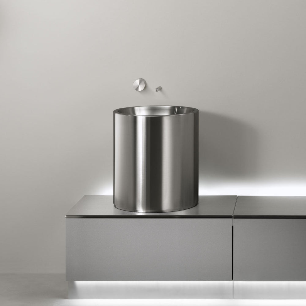Washbasins Countertop washbasin (Ø 425 mm, H. 470 mm) with overflow and siphoned up & down waste drain completely inspectable Washbasins CEA Design