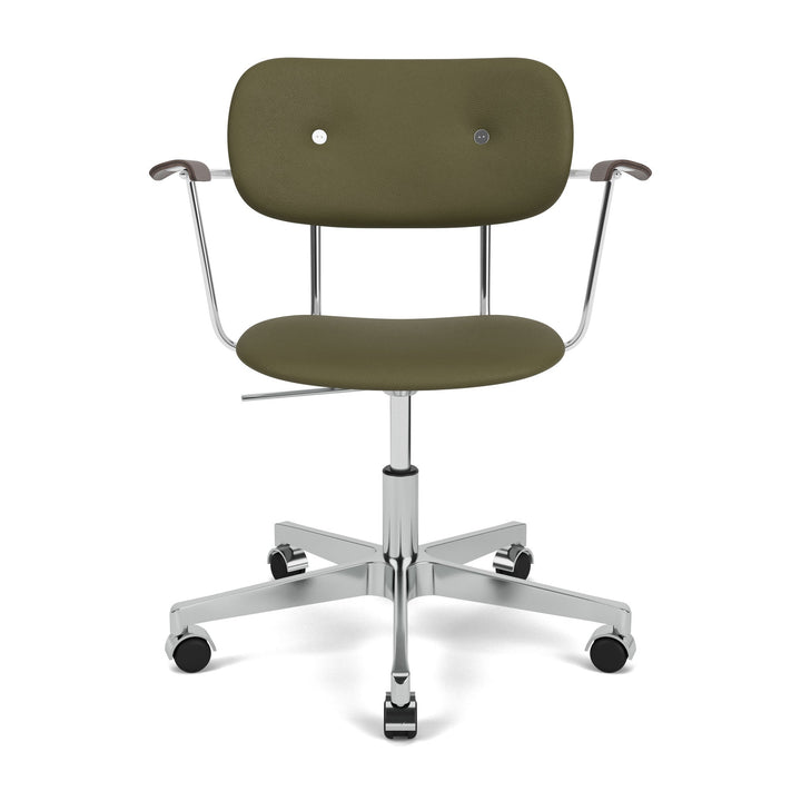 Co Fully Upholstered Task Chair with Armrest Chairs Audo Copenhagen 0441 - Sierra Army Leather / Polished Aluminum with Dark Stained Oak Arm