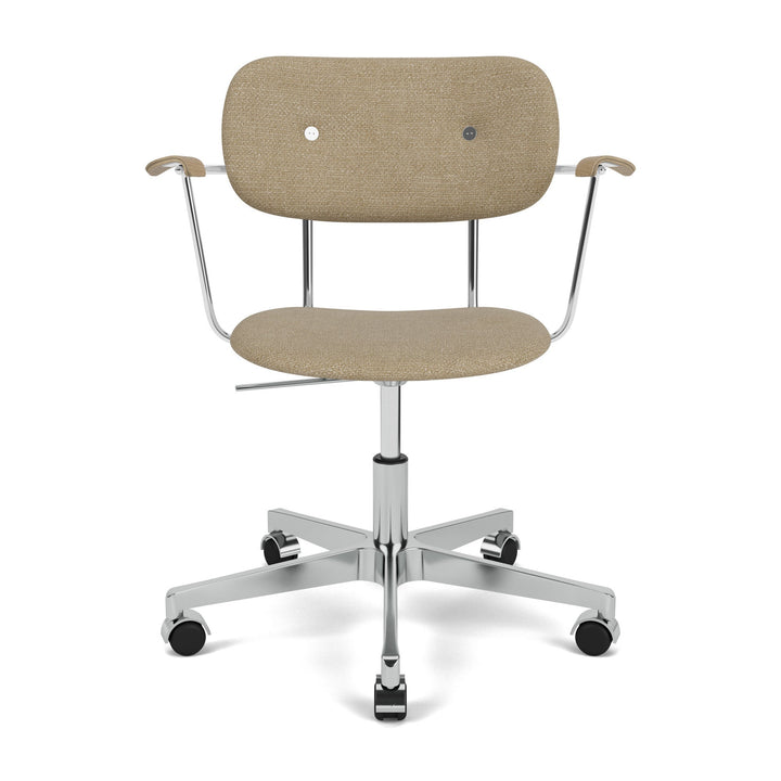 Co Fully Upholstered Task Chair with Armrest Chairs Audo Copenhagen 02 - Audo Boucle Beige / Polished Aluminum with Natural Oak Arm