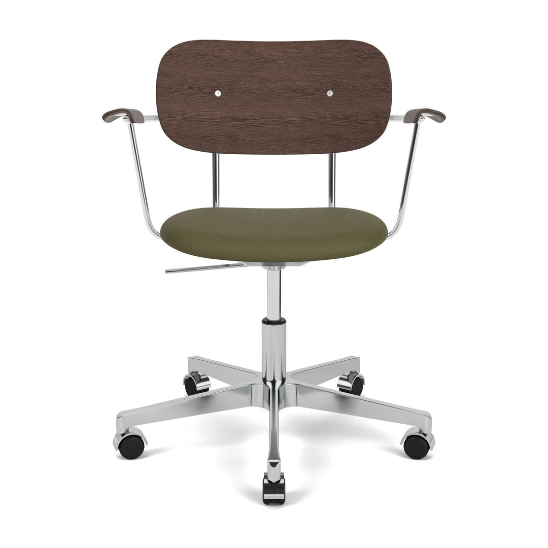 Co Seat Upholstered Task Chair with Armrest Chairs Audo Copenhagen 0441 - Sierra Army Leather / Polished Aluminum with Dark Stained Oak Arm and Back