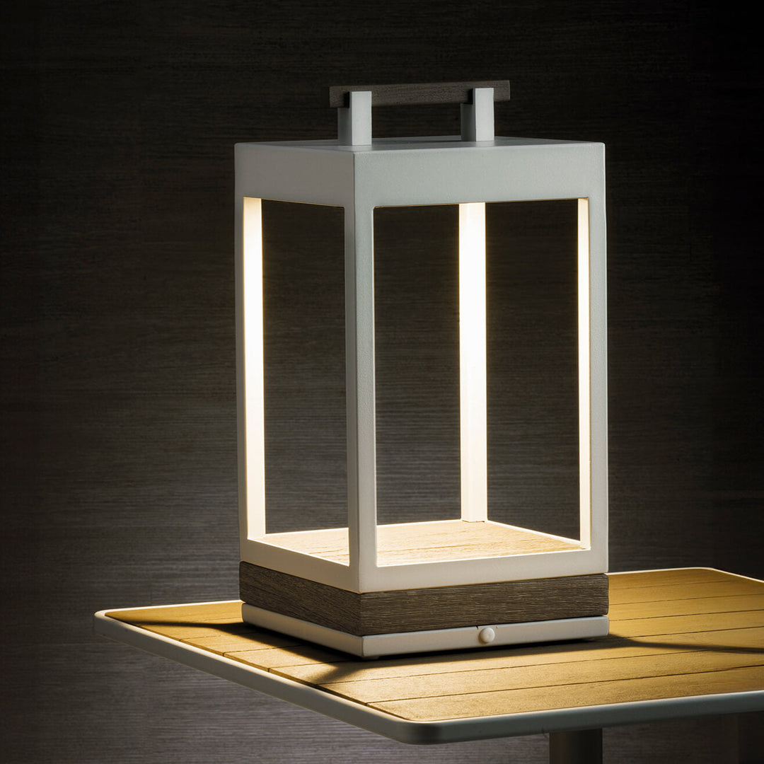 Carrè Table Lamp Table Lamps Ethimo