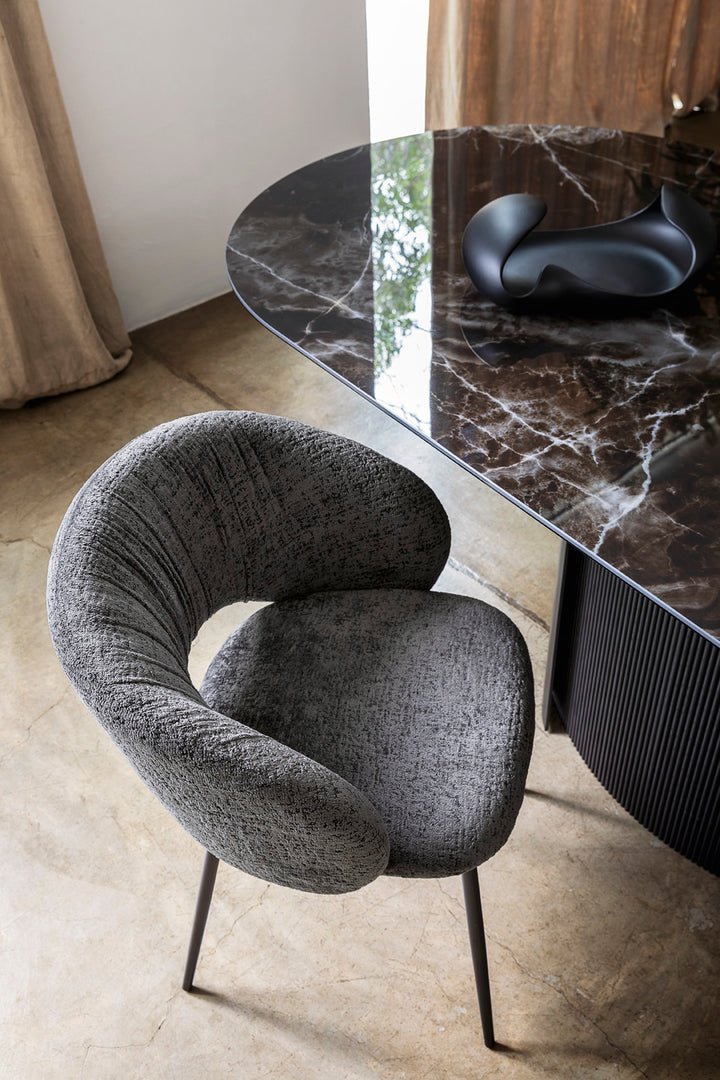 Yoroi Oval Dining Table Matt Black Black Statuary Marble Calligaris