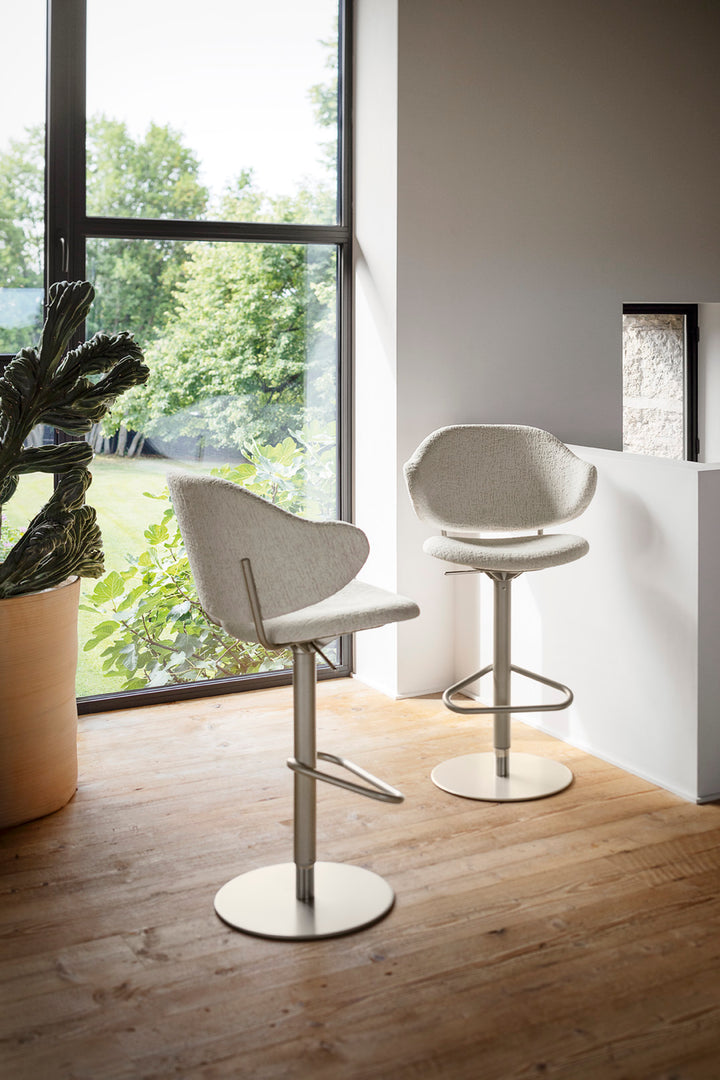 Holly Adjustable Height Counter Stool Counter Stools Calligaris