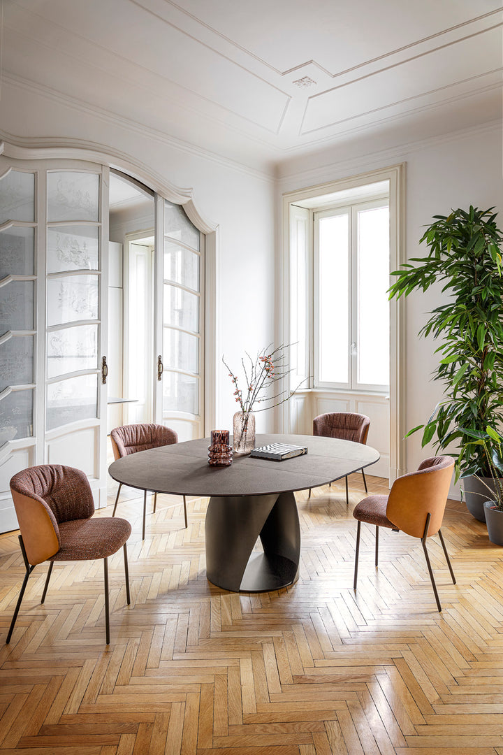 Cyclone Dining Table Extendable Round Showroom Model Dining Table Calligaris