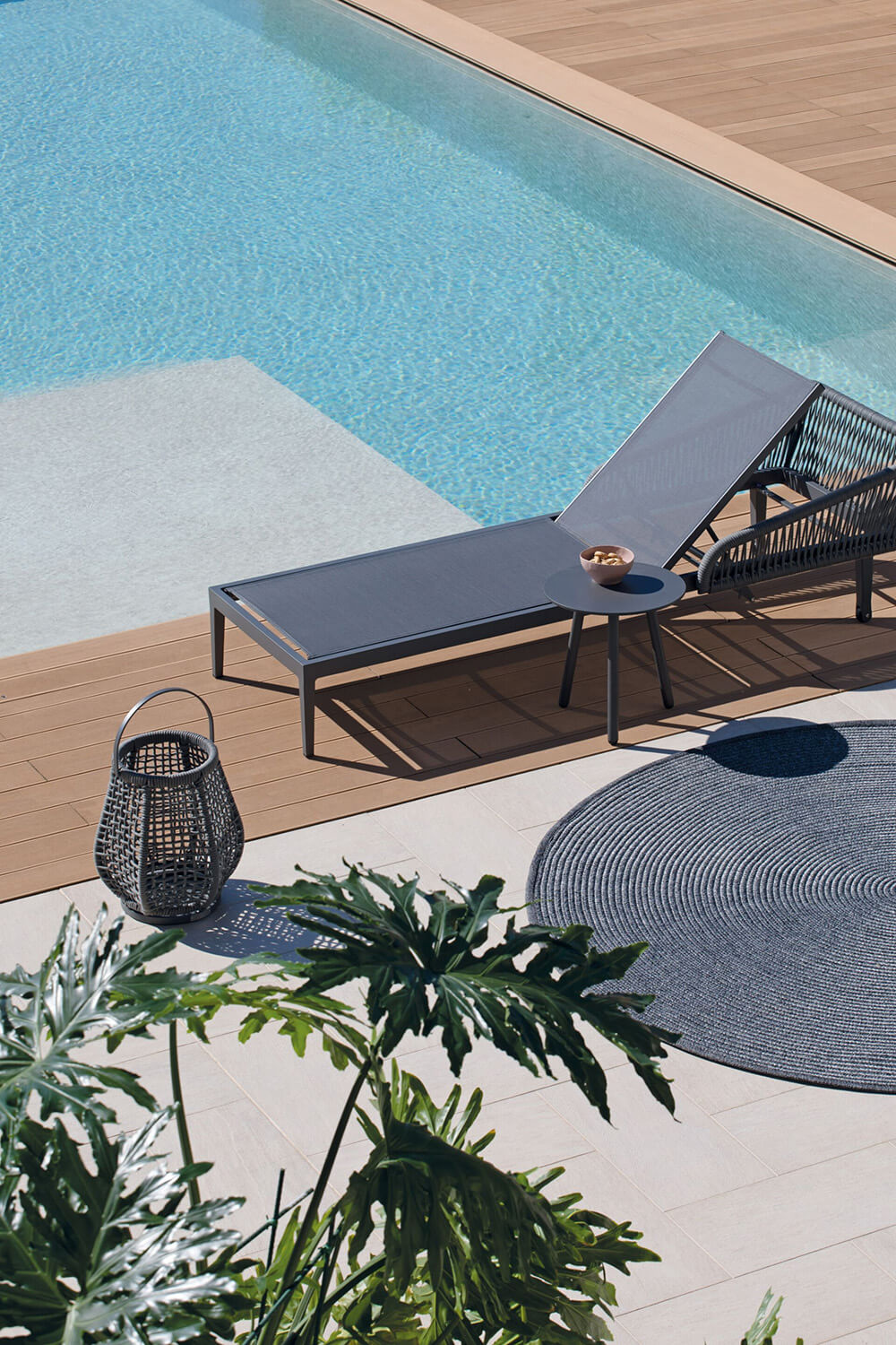 Dream Side Table Aluminum Epoxy Coffee Tables & Side Tables Atmosphera