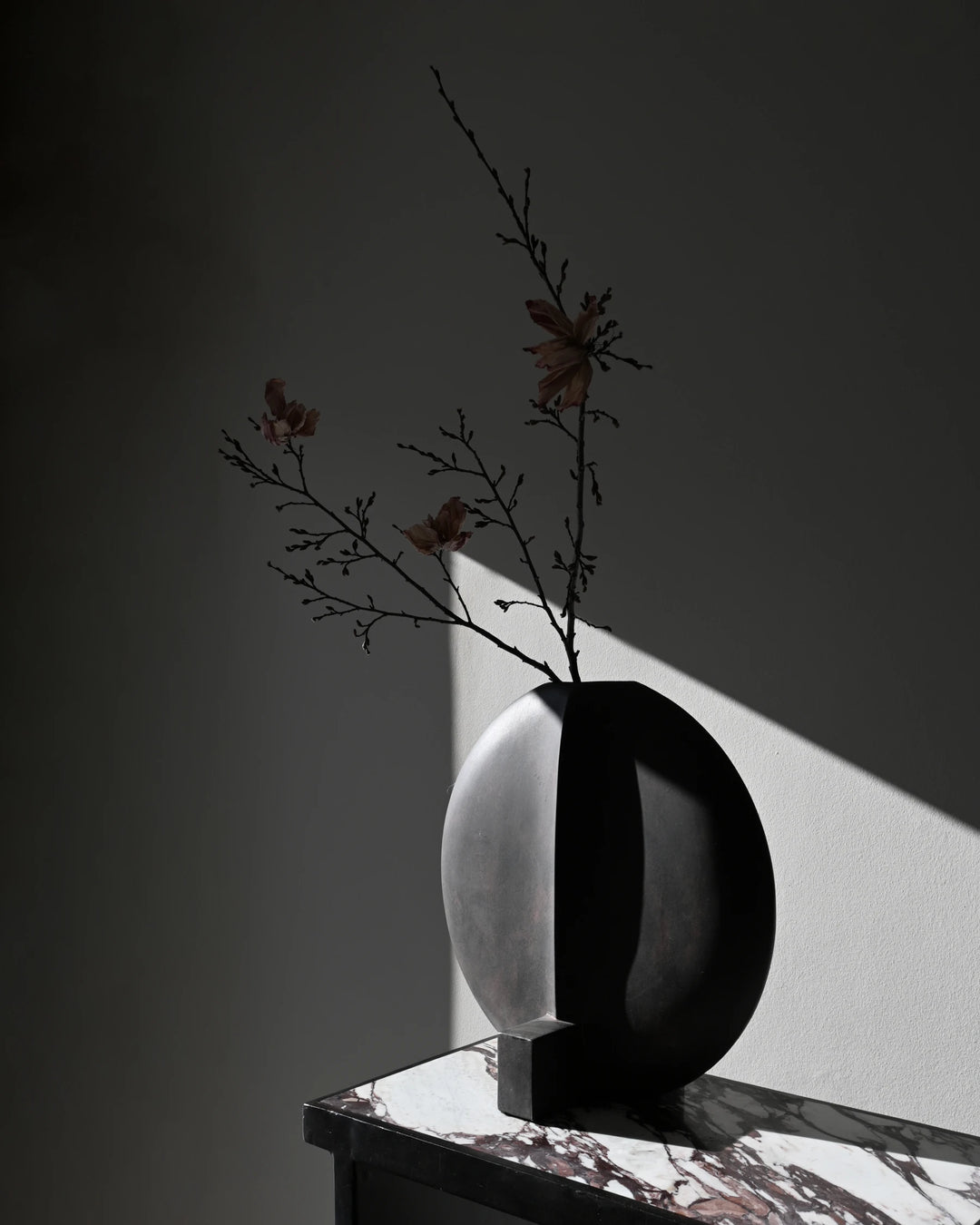 Guggenheim Vase, Big - Coffee Vases 101 Copenhagen   