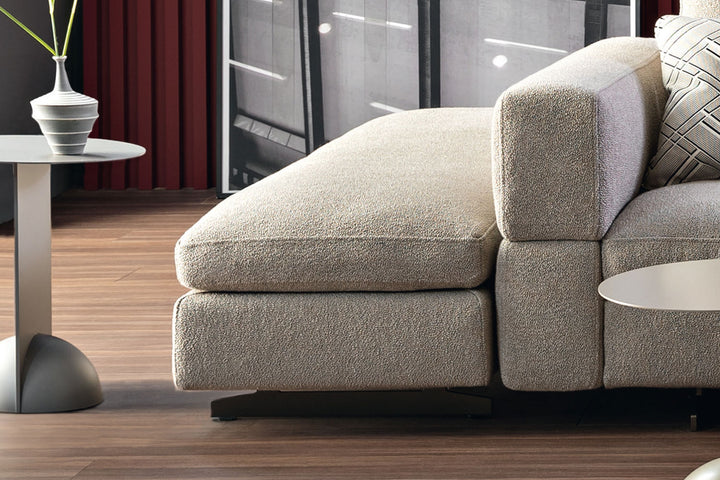 Ever More Ottoman Bonaldo