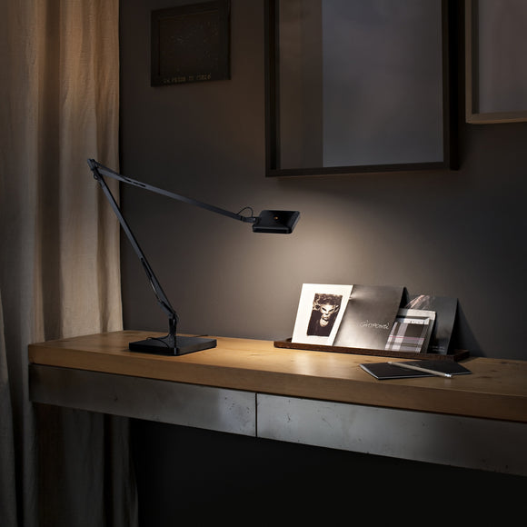 Kelvin Green Mode Table Lamp Desk Lamps FLOS
