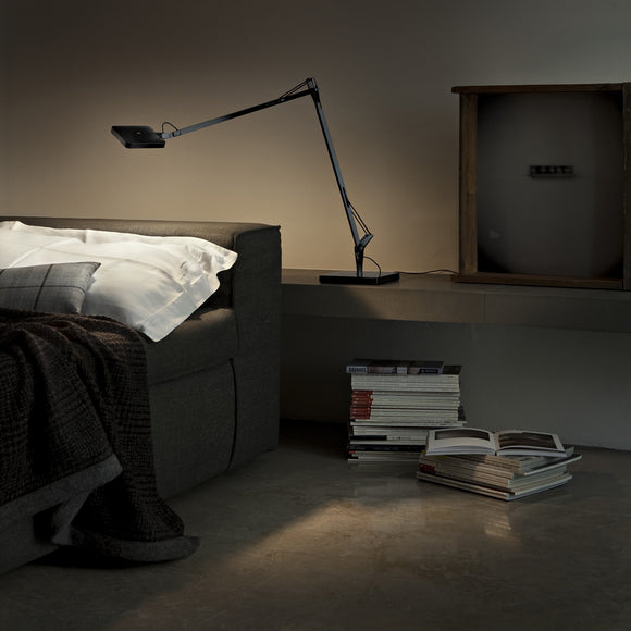 Kelvin Green Mode Table Lamp Desk Lamps FLOS