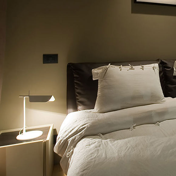 Tab Table Lamp Desk Lamps FLOS
